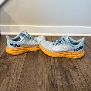 Hoka Bondi 8 size 7